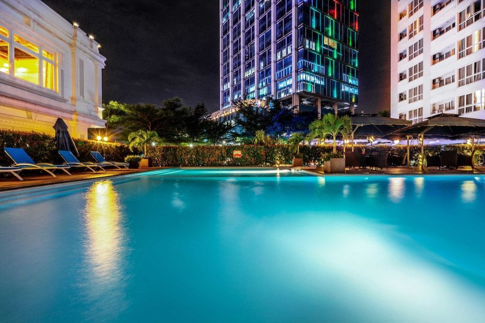 Becamex Hotel Thu Dau Mot 1