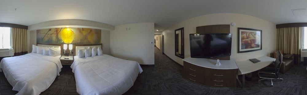 Holiday Inn BROOKFIELD - ​​MILWAUKEE by IHG 1