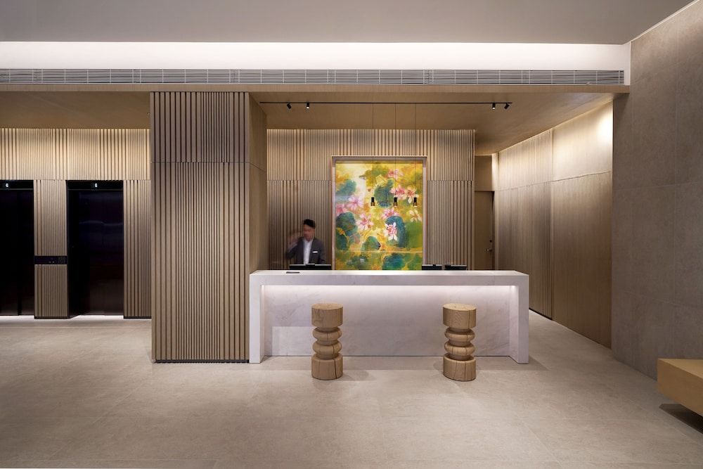 Stage Well Hotel 2