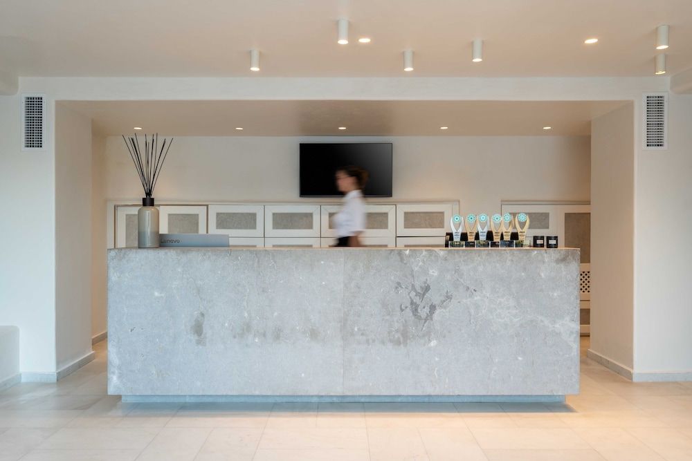 Rocabella Santorini Hotel & Spa 2