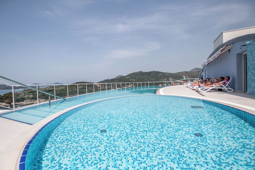 Villa Paradiso 1