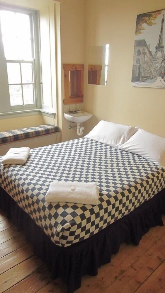 Katoomba Mountain Lodge 1
