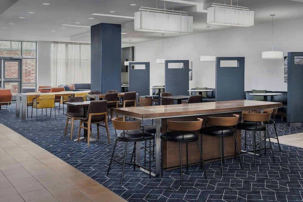 Courtyard by Marriott Muncie at Horizon Convention Center 2