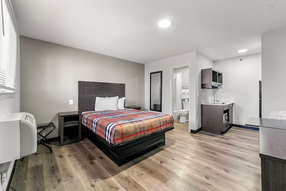 Southern Suites Forest Park 1