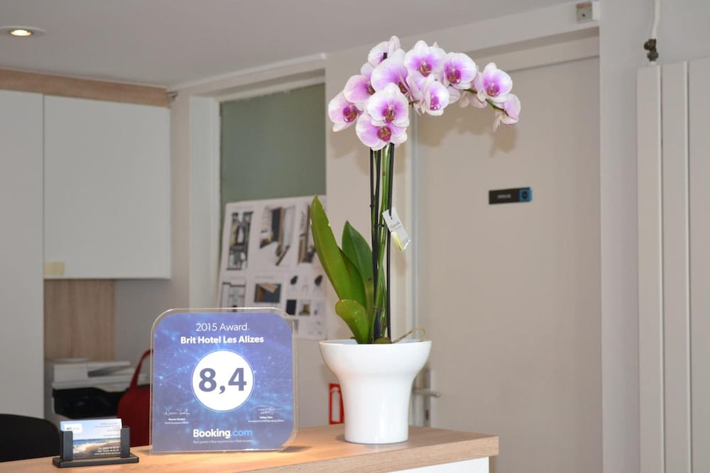 Brit Hotel Les Alizes 2