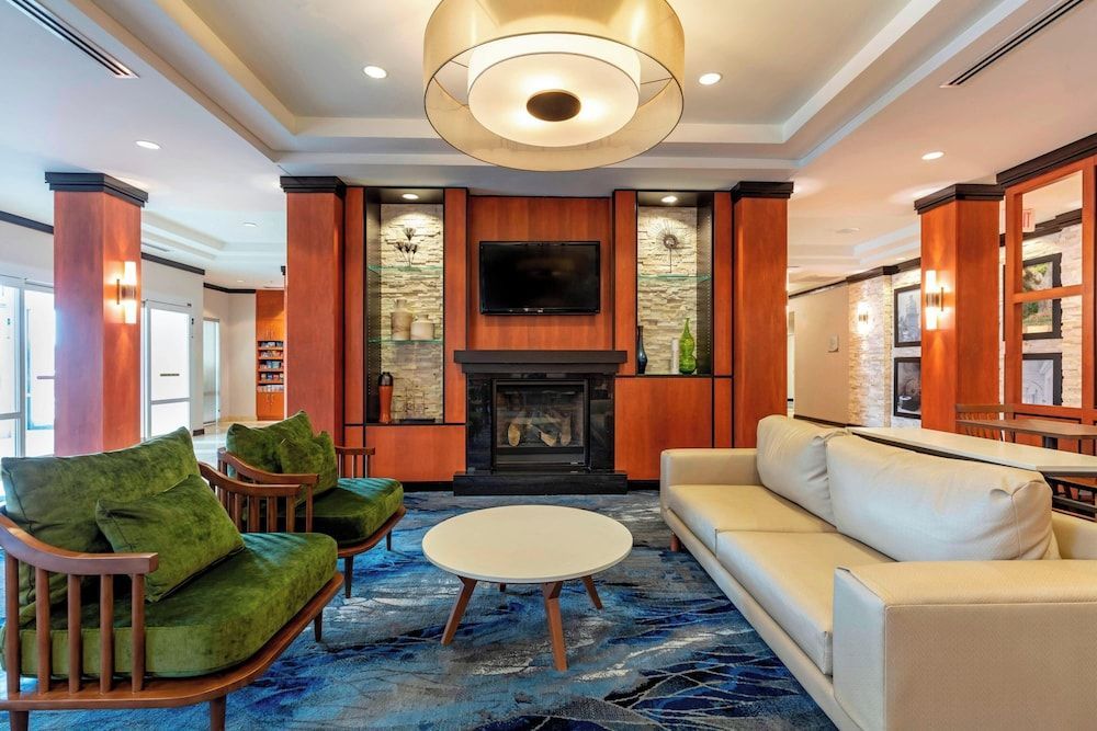 Fairfield Inn & Suites Columbus 1