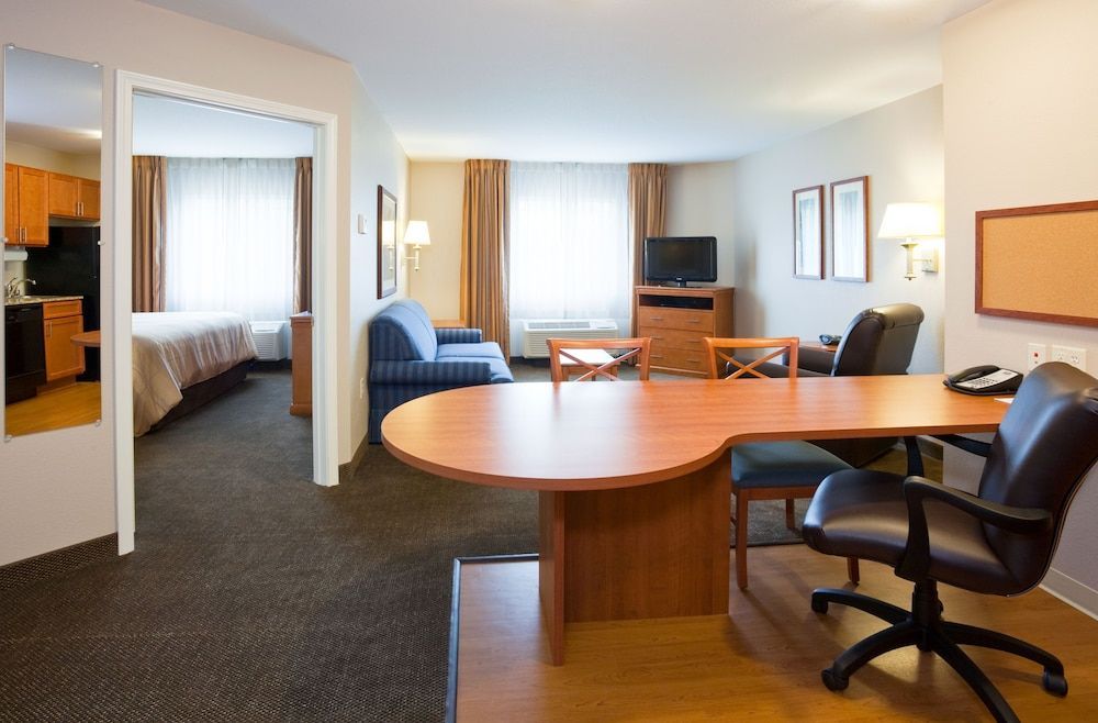 Candlewood Suites LA CROSSE by IHG 2