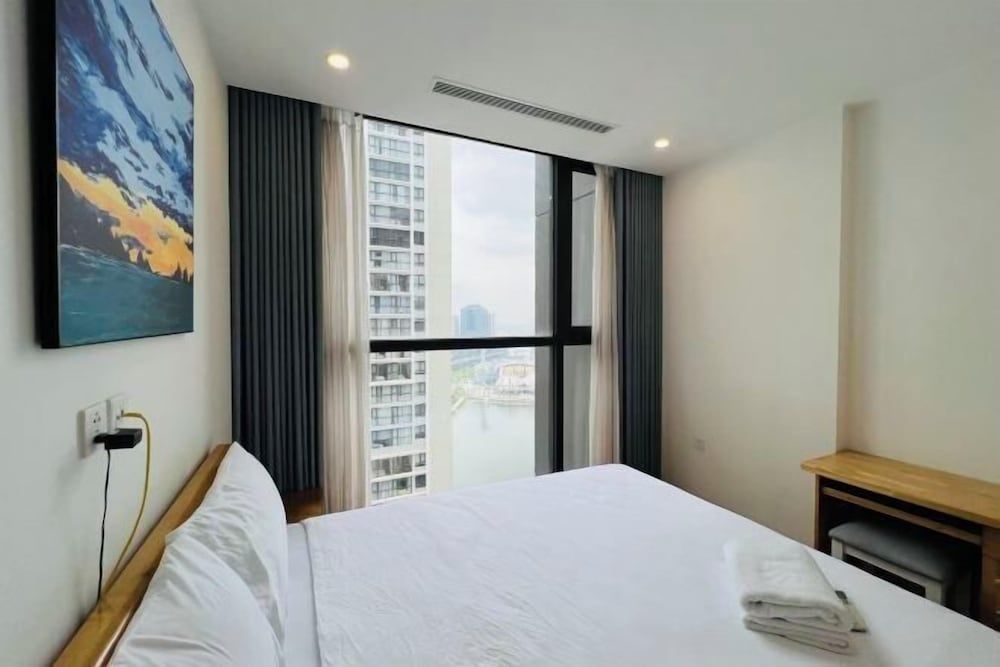 Flora Urban - Premium Apartment Vinhomes Skylake Near Keangnam 2