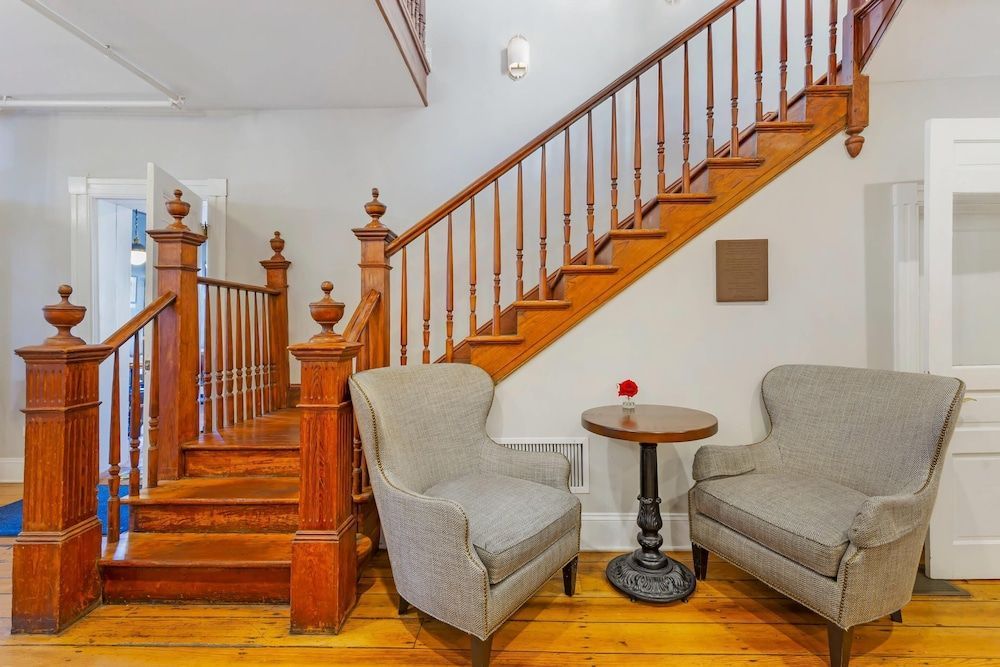 The Colonial Inn, an Ascend Collection Hotel 2