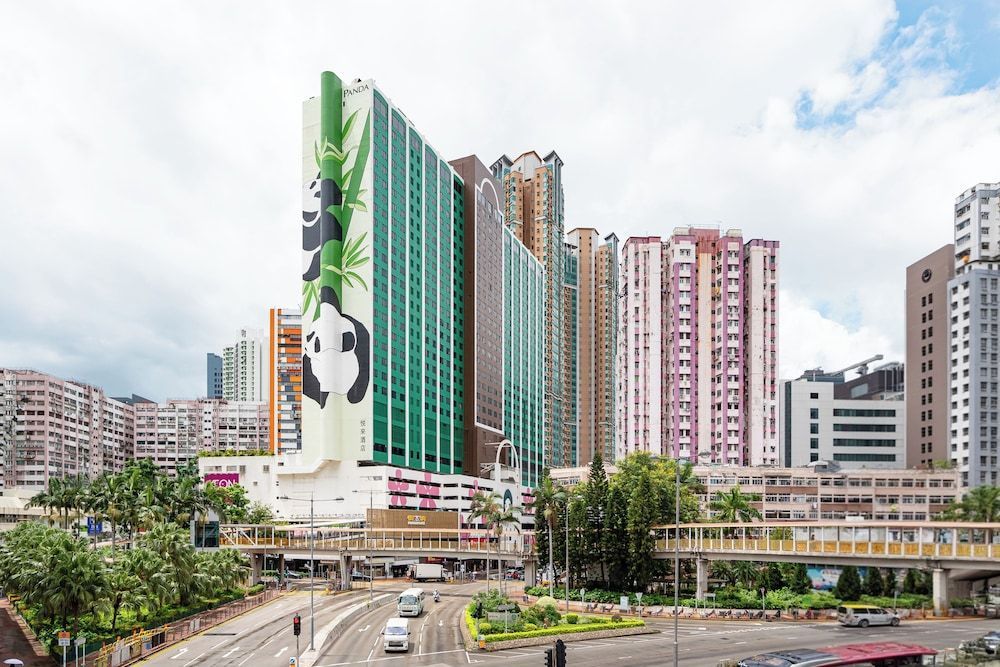 Panda Hotel 1