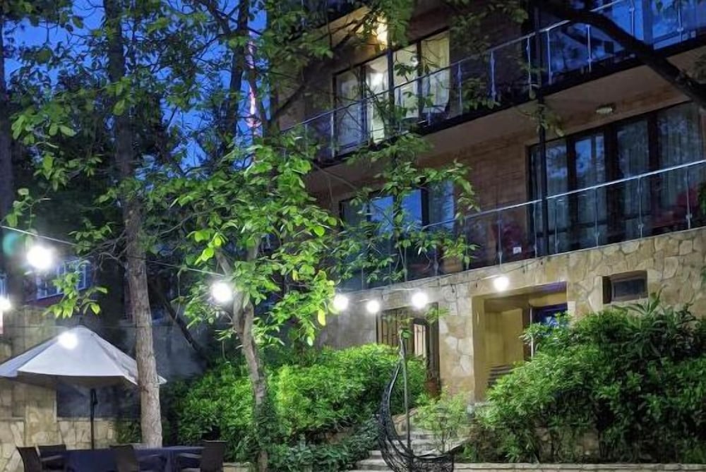 Sani Hotel 1