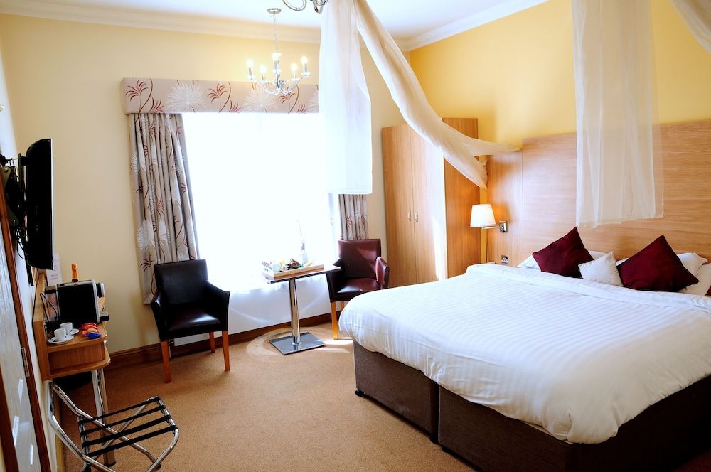 The Queensgate Hotel 1