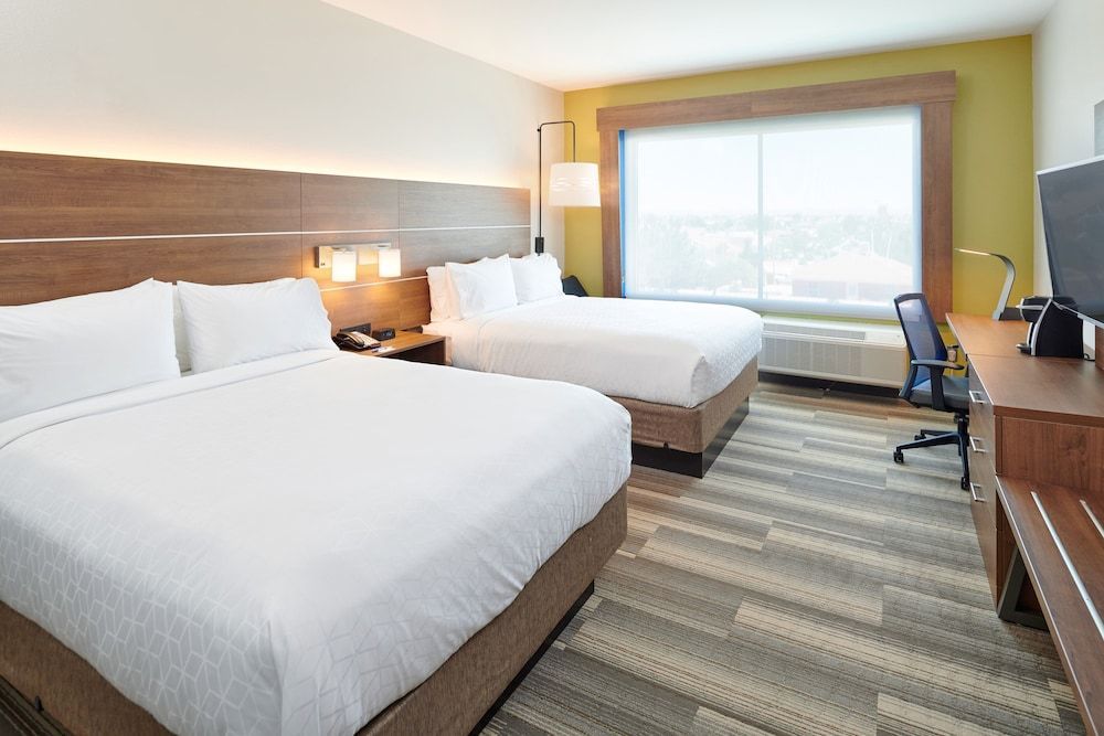 Holiday Inn Express & Suites EL PASO EAST-LOOP 375 by IHG 2
