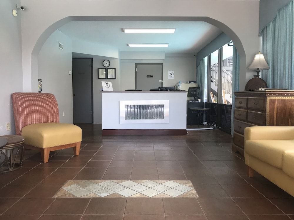 Alamar Resort Inn 2