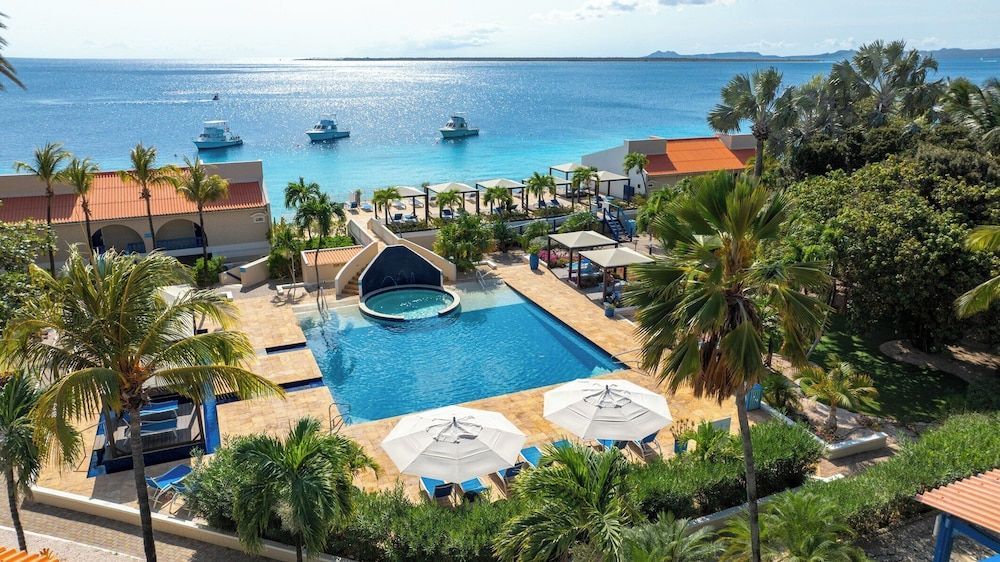 Divi Flamingo Beach Resort & Casino 1