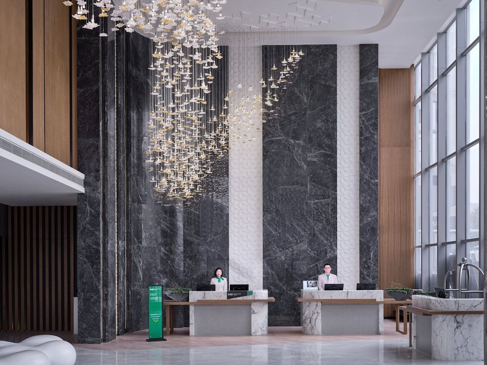 Holiday Inn Guangzhou South Lake by IHG 2