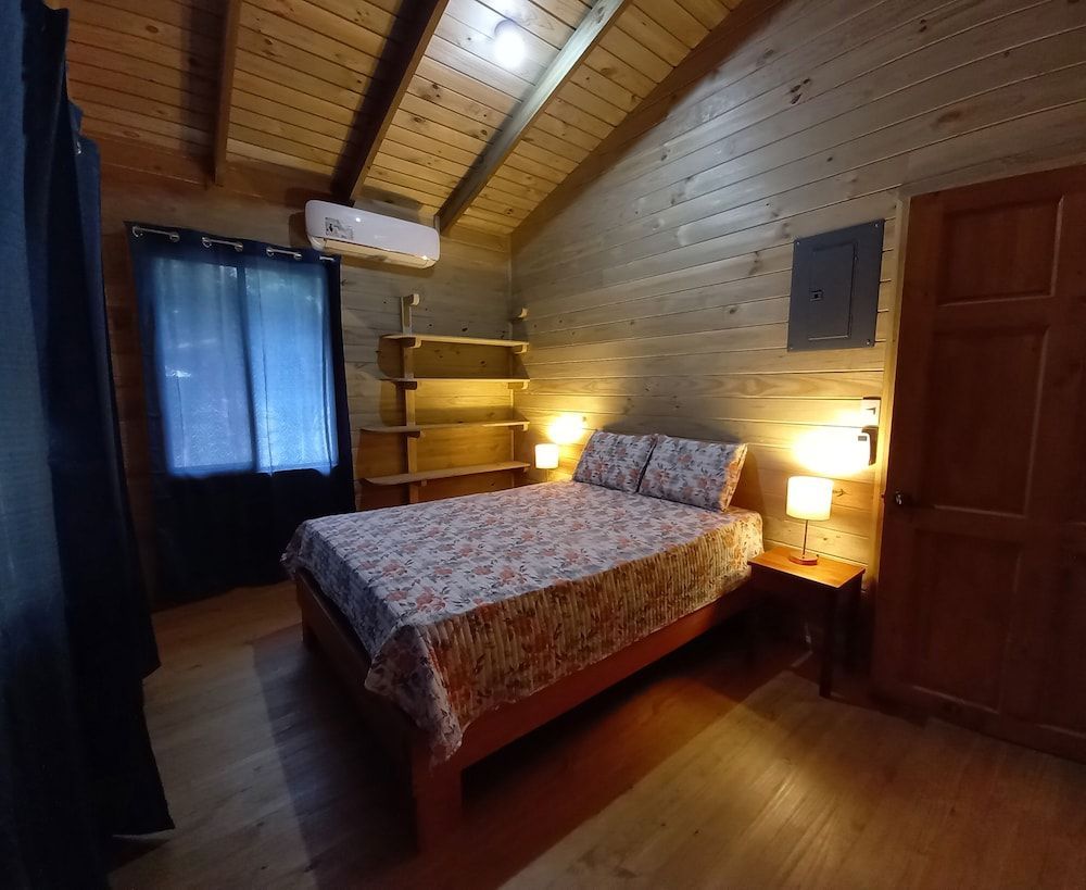 Cabinas Costa Tropicana 2