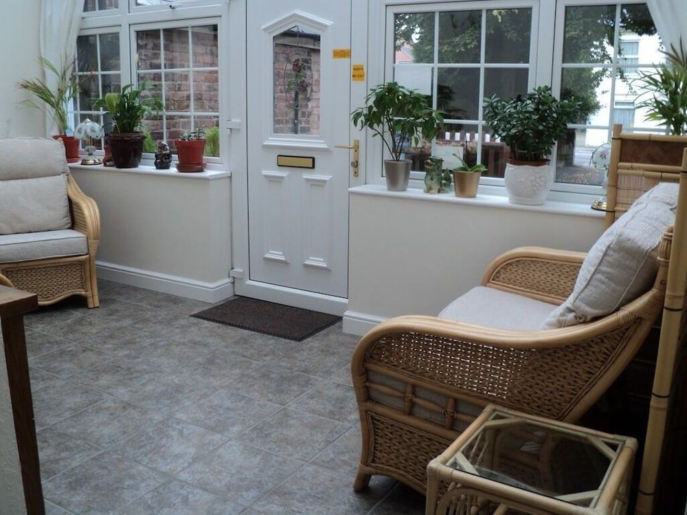 Grove House Guest House 2