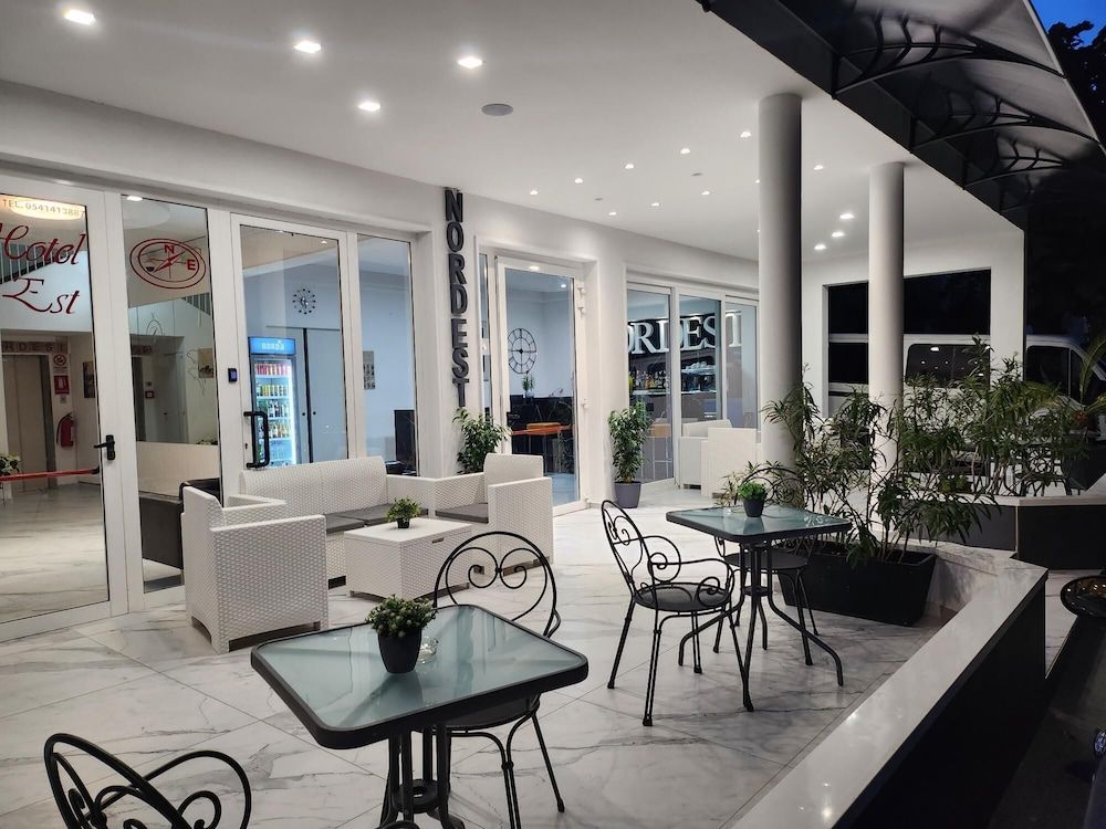 Hotel Nord Est 1