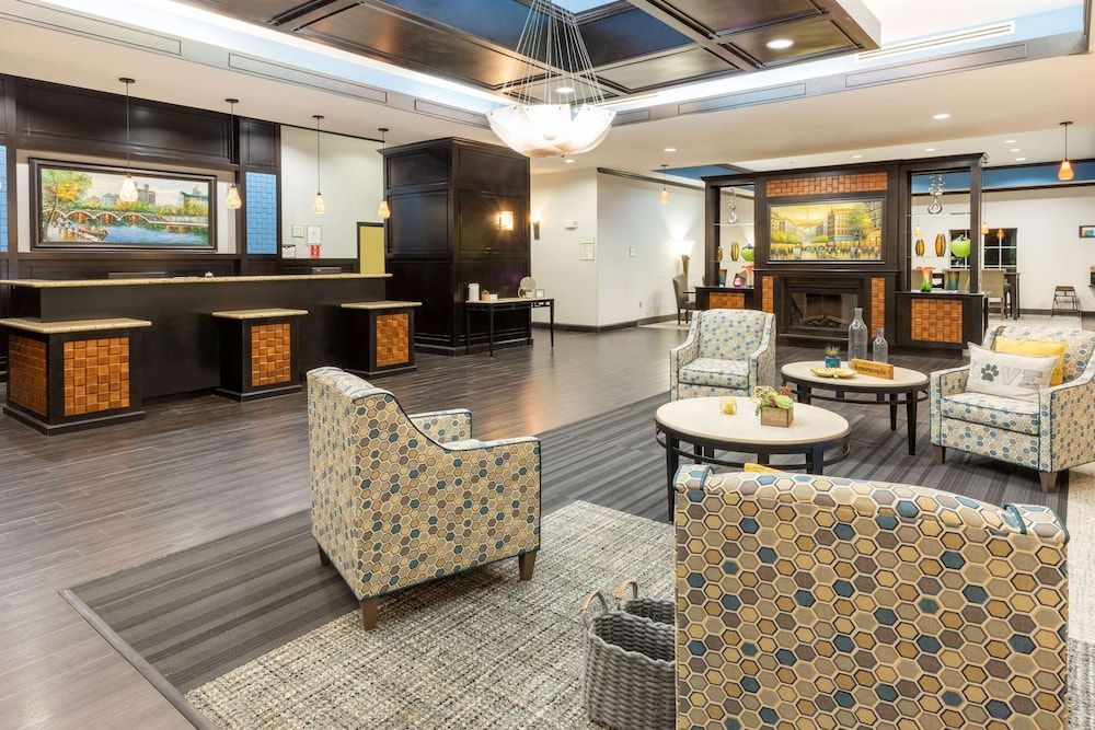 La Quinta by Wyndham Mt. Pleasant 2