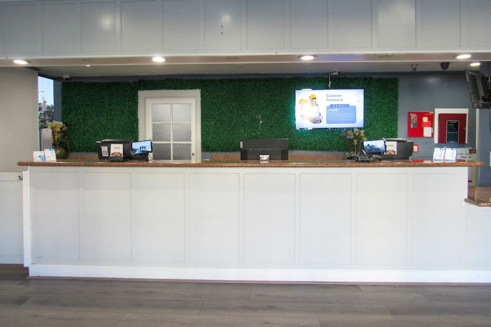 Capri Suites Anaheim 2