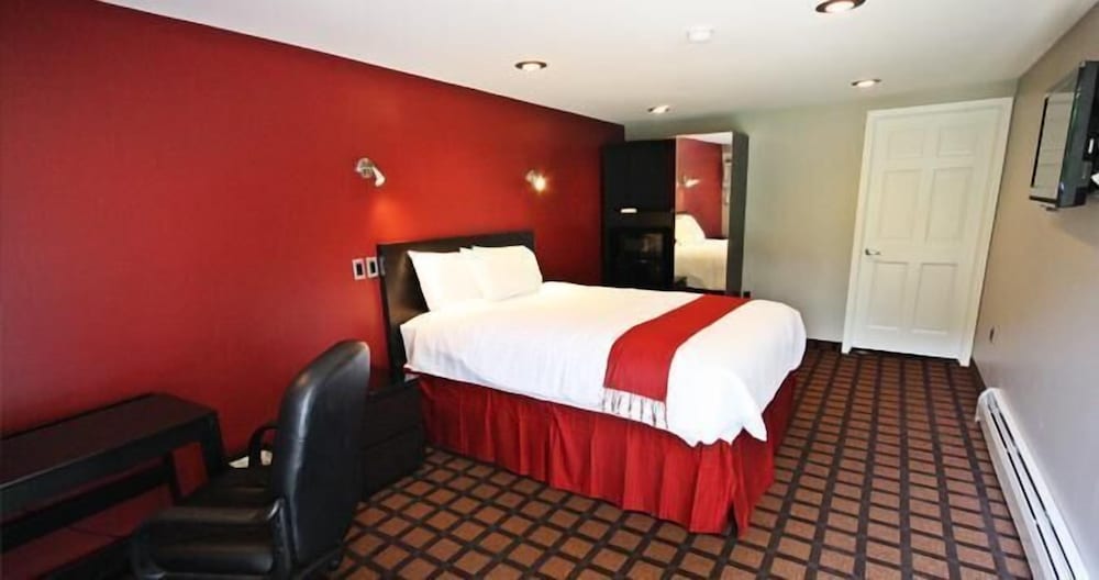 The Anuva Hotel 1