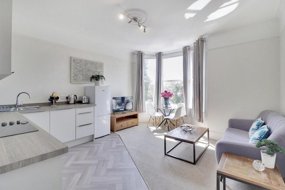 Beautiful 2-bed Apartment in Tunbridge Wells 1