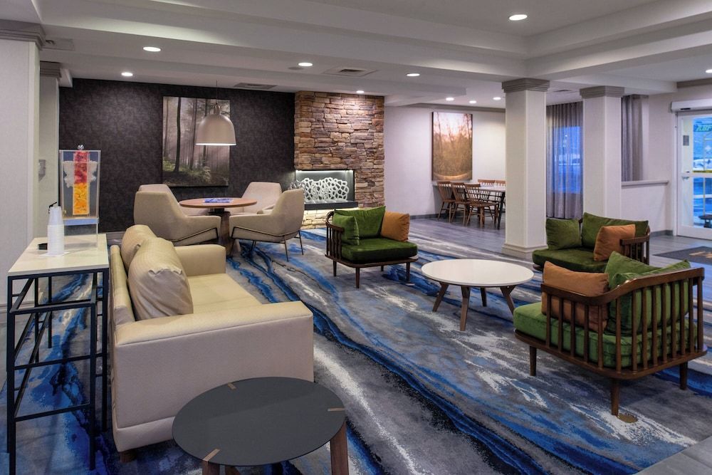 Fairfield Inn & Suites High Point Archdale 2