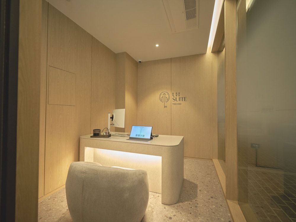 UH Suite The Coex 2