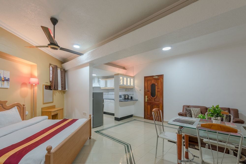 Hotel Raha Tower 1