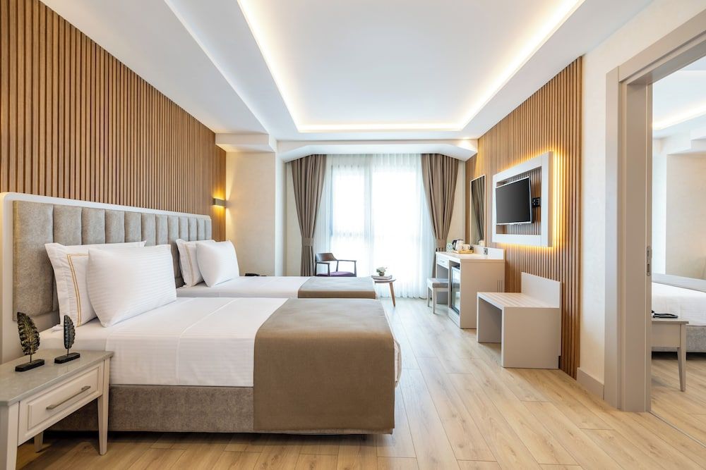 Carina Gold Hotel And Restaurant 1