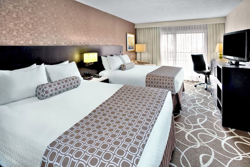 Crowne Plaza KITCHENER-WATERLOO by IHG 1