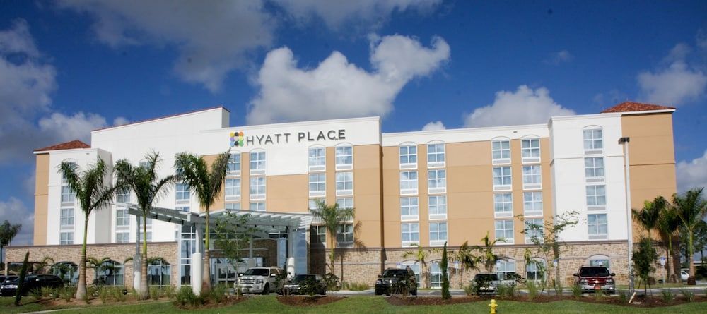 Hyatt Place Fort Myers at the Forum 1