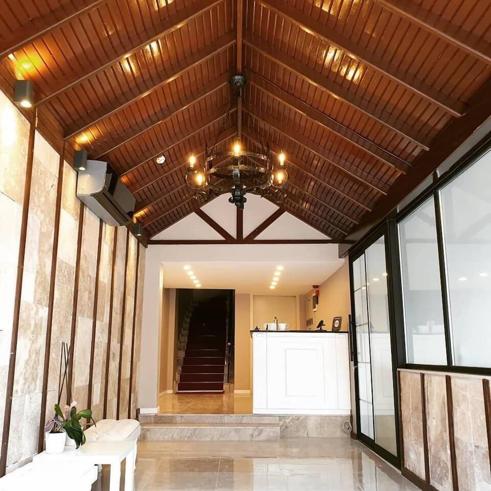 Menendi Otel 2