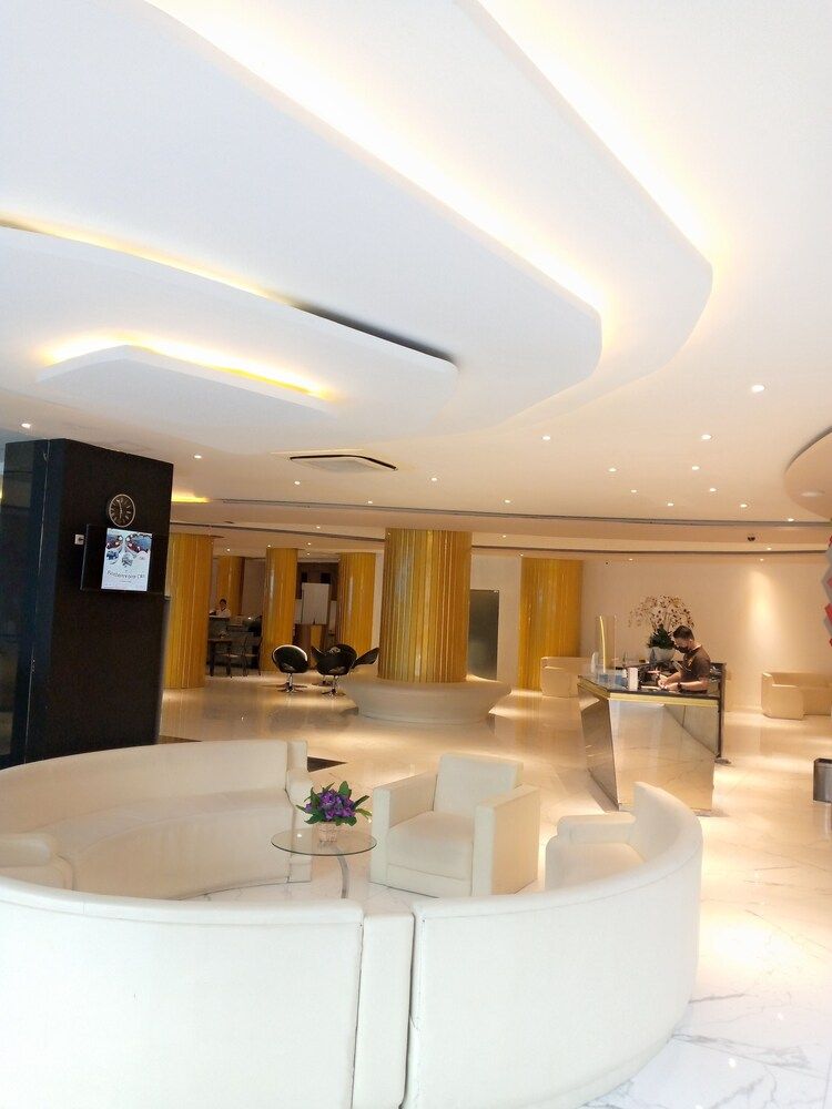 Golden Palace Hotel Ambon 1