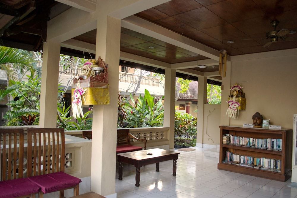 Hotel Flamboyan 2