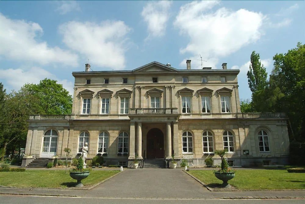 Château De La Motte Fenelon 1