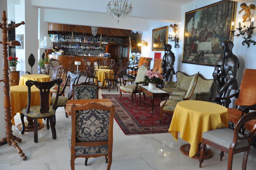 Hotel Porto Roca 2
