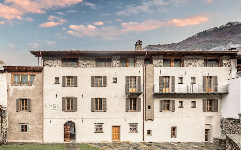 Curt di Clement Eco Mobility Hotel 1