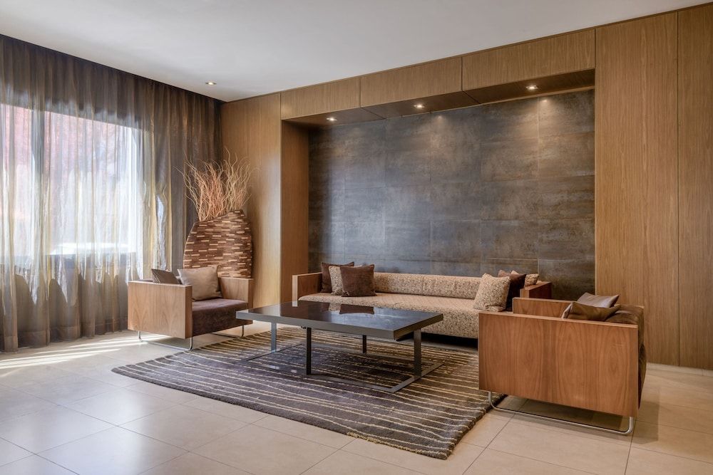 AC Hotel Vicenza by Marriott 2