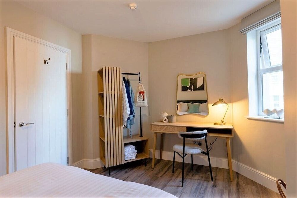 YourApartment - Wellington Place 2