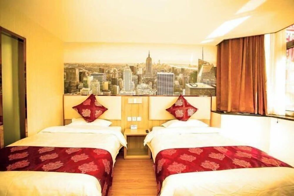 Super 8 Hotel (Beijing Tian'anmen Wangfujing Pedestrian Street) 2