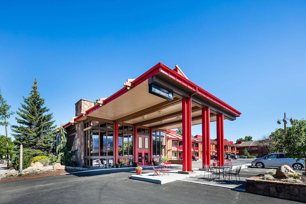 Red Lion Inn & Suites Missoula 1