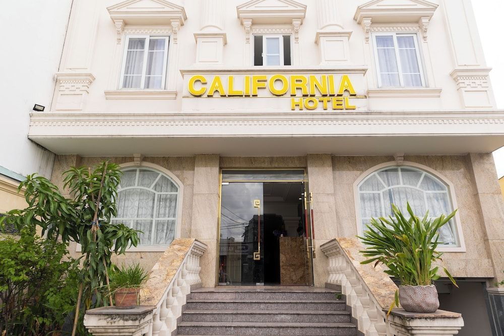 California Saigon Hotel 1
