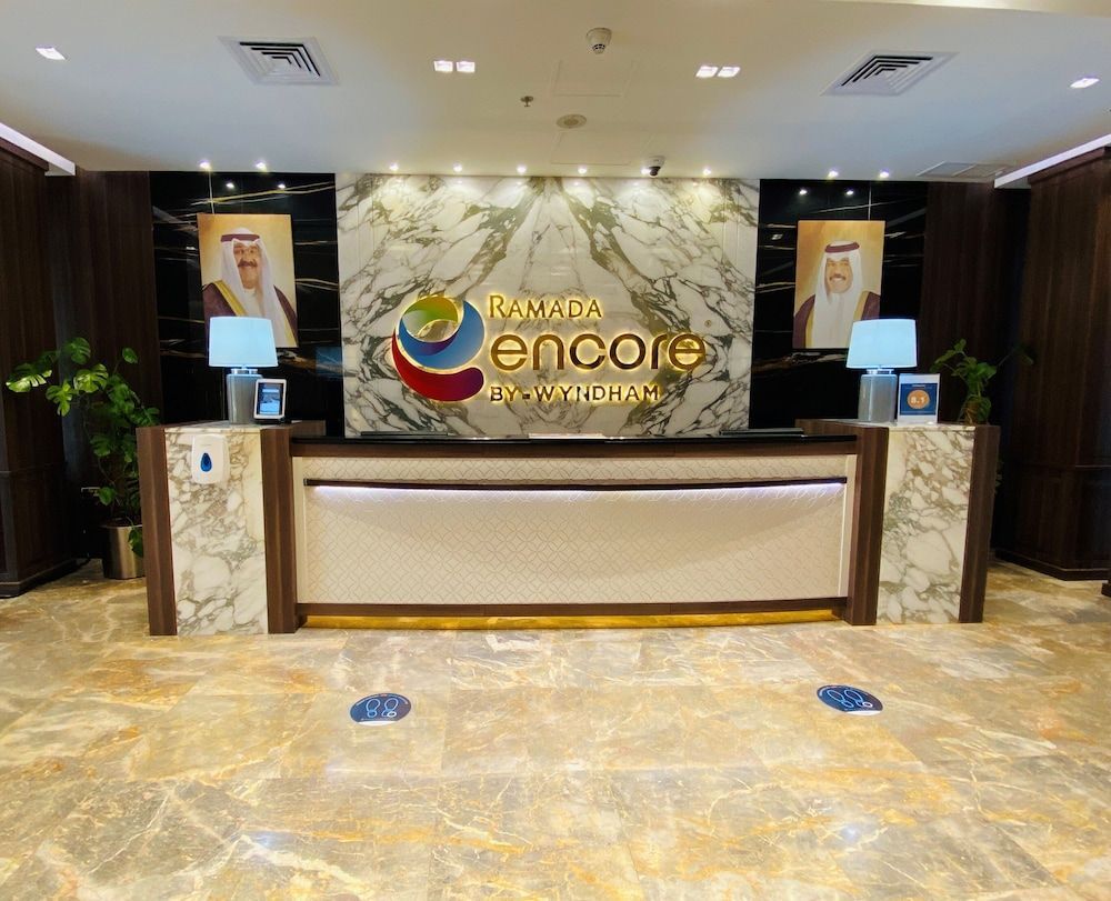 Ramada Encore by Wyndham Kuwait Downtown 2