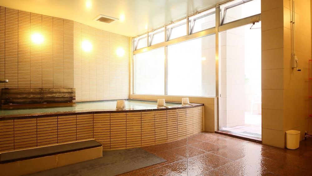 Hotel Claiton Shin-Osaka 1