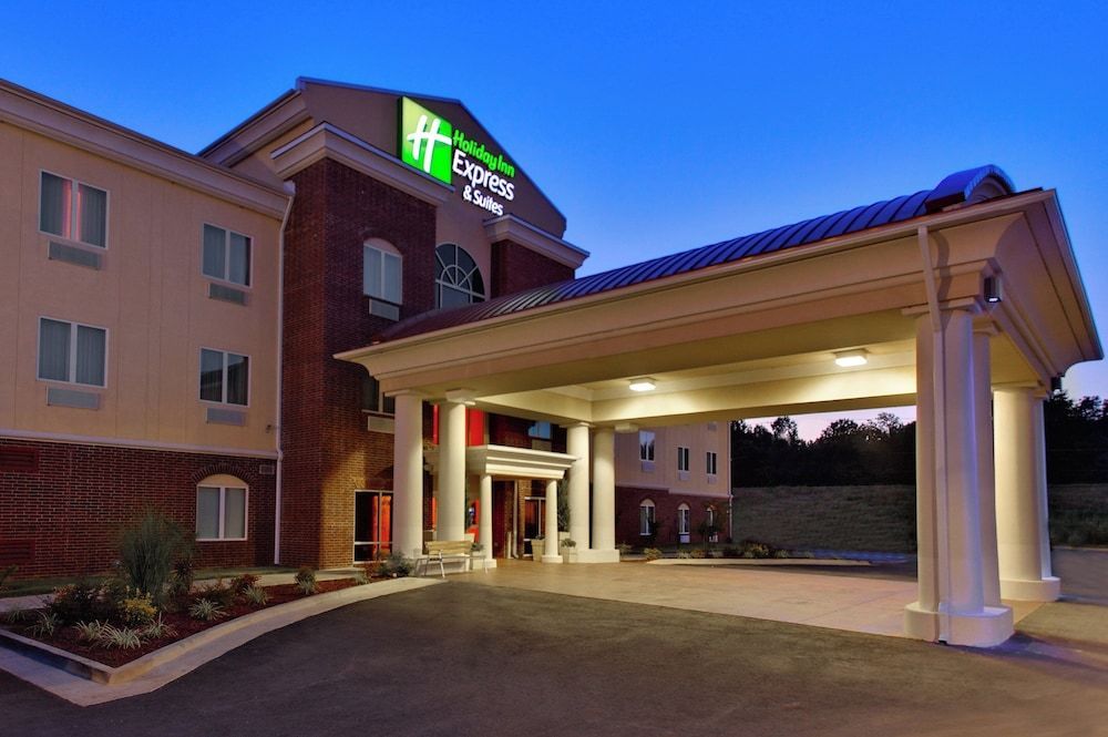 Holiday Inn Express & Suites MALVERN by IHG 1