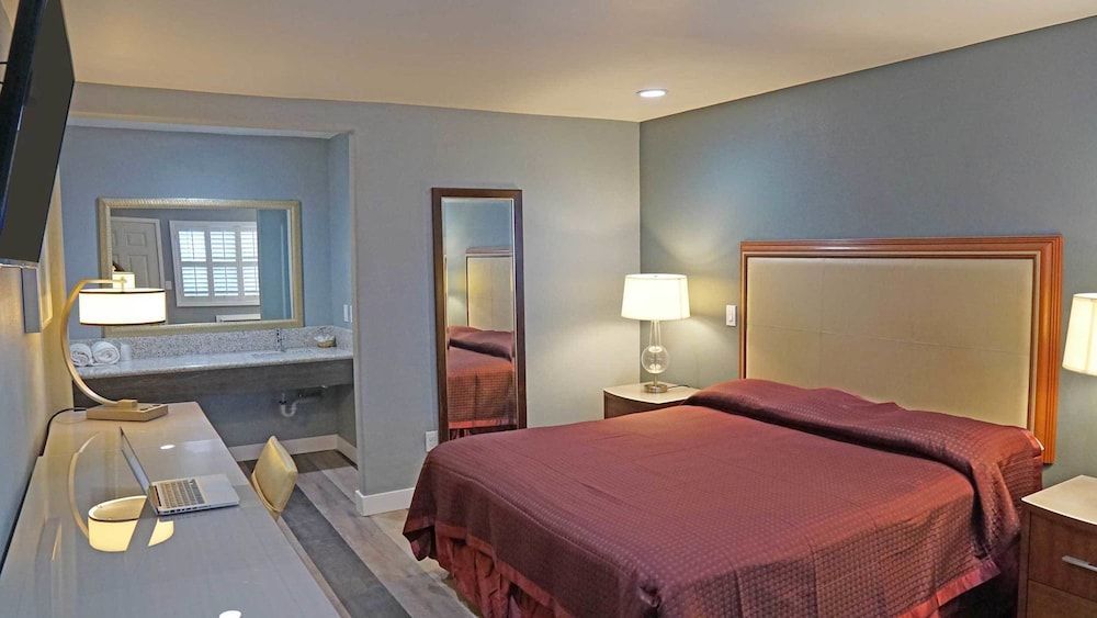 Del Mar Motel 2