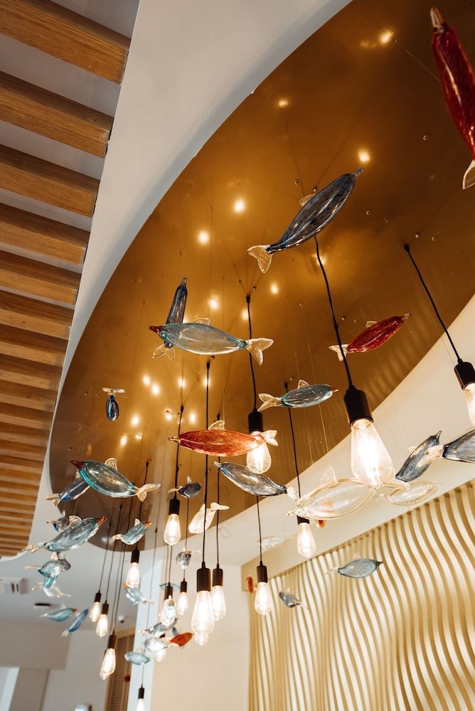 Lures Hotel 2