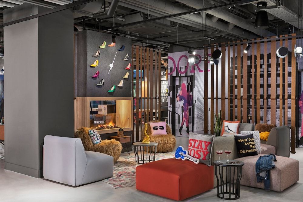 Moxy Duesseldorf City 2